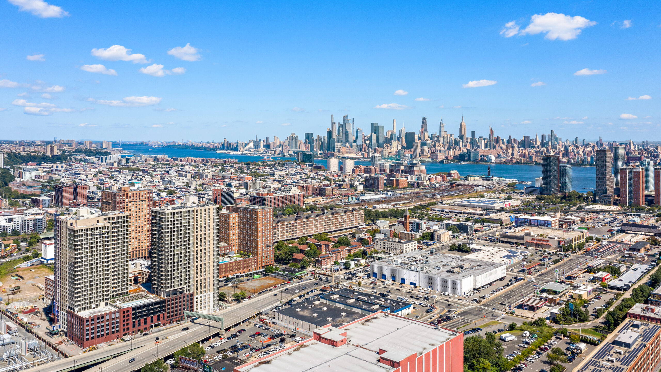 hudson house condos aerial photo